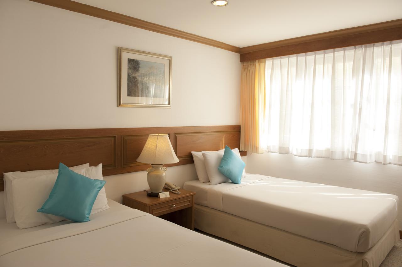 Lido Beach Hotel Pattaya Buitenkant foto